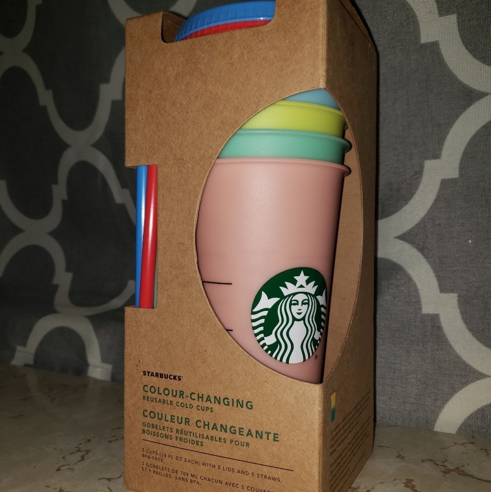 Colour-Changing Starbucks cups